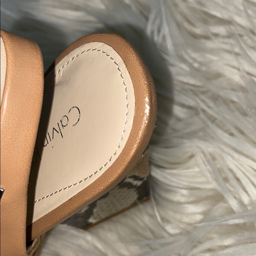 Sandals - Picture 5 of 7